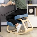 Ergonoomiline põlvetool polsterdatud istme ja kasepuidust raamiga, sinine