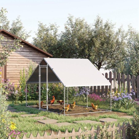 Kanaaedik koos varikatuse ja väliaedikuga 4–6 kanale, 3 × 2 × 2 m