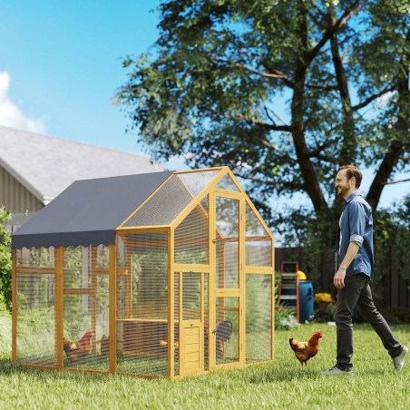 Puidust kanakuut jooksuaedikuga, veekindla katte ja turvalukuga, 3,07 m²