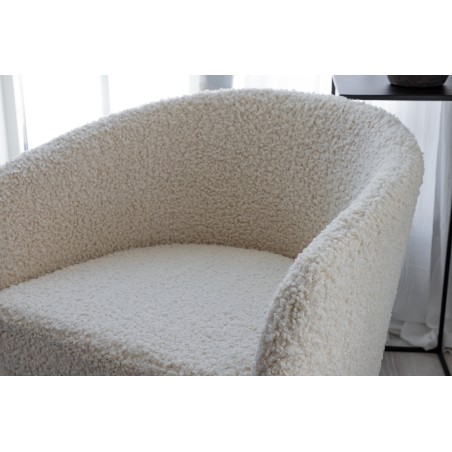 Fluffy Lounge Chair - valge / mustad jalad 