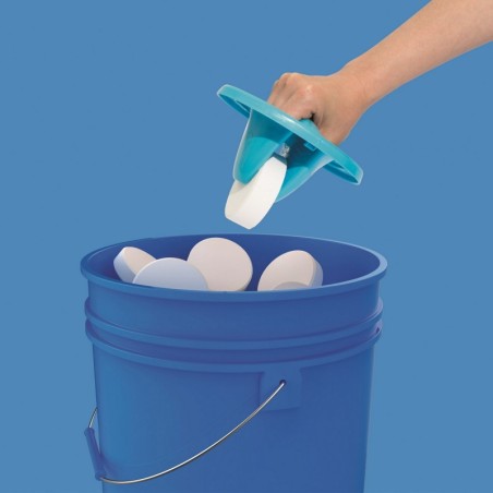 Suur ujuk, basseinikemikaali dosaator Best... | FreshDesign.ee