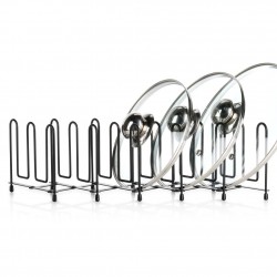 Mustast metallist alus kaantele ja...