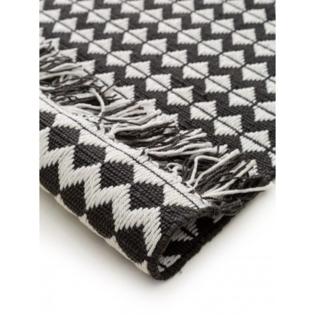 Taaskasutatud materjalist vaip Morty Black... | FreshDesign.ee