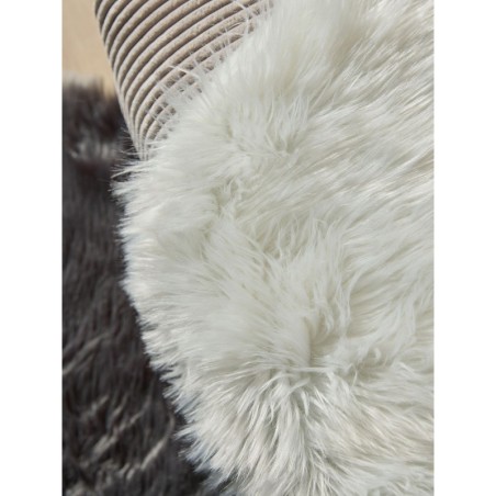 Pestav Shaggy vaip Nanuk Valge 60x90 cm | FreshDesign.ee