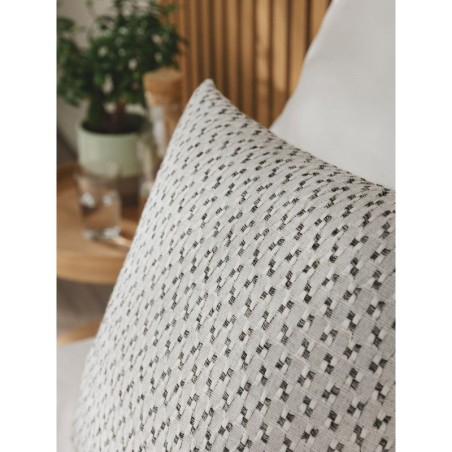 Padjakate Vanida Grey 45x45 cm | FreshDesign.ee