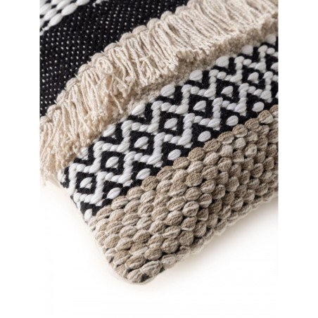 Padjakate Deja must/valge 45x45 cm | FreshDesign.ee