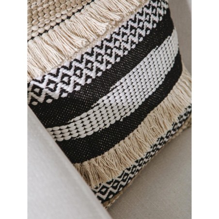 Padjakate Deja must/valge 45x45 cm | FreshDesign.ee