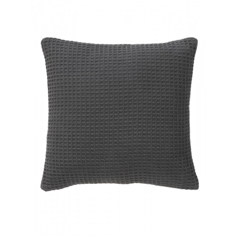 Padjakate Amalia Tumehall 45x45 cm | FreshDesign.ee