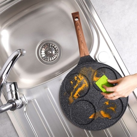 Graniidist munapann 4 auguga BLACK&WOOD 26 cm | FreshDesign.ee