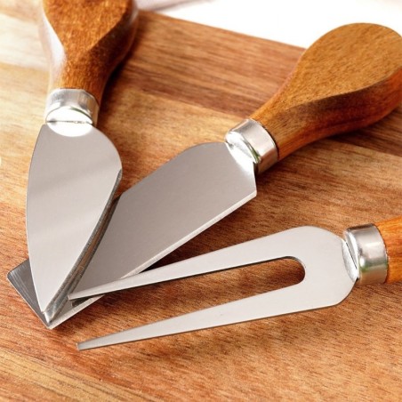 Juustulaud nugadega, puidust, 4 tk | FreshDesign.ee