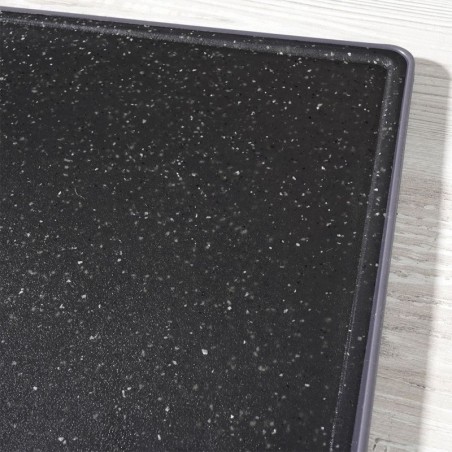 Must plastikust lõikelaud 33x23 cm | FreshDesign.ee