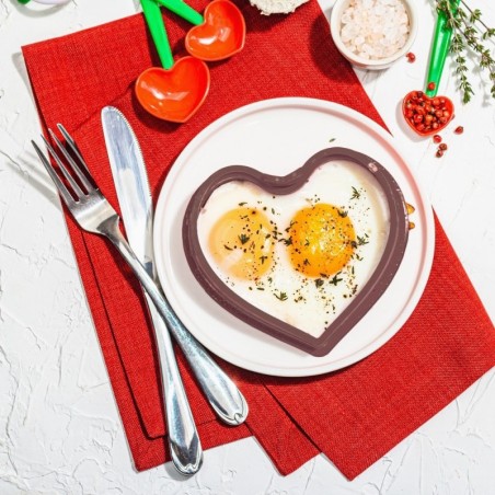 Pruun silikoonist munavorm süda