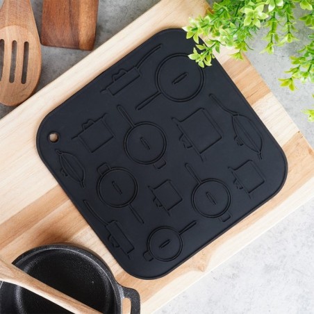 Silikoonist kuumaalus 17x17 cm