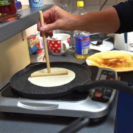 Puidust taignarull pannkookidele