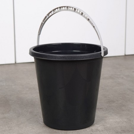 Must plastikust ämber 5 l