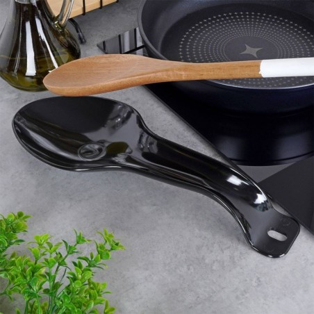 Kulbi ja lusika alus, must