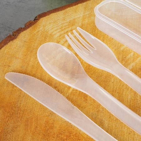 Plastikust söögiriistade komplekt, 4 osa | FreshDesign.ee