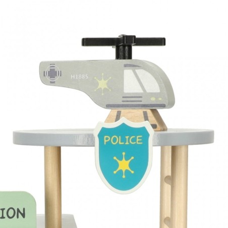 Puidust politseijaoskond | FreshDesign.ee