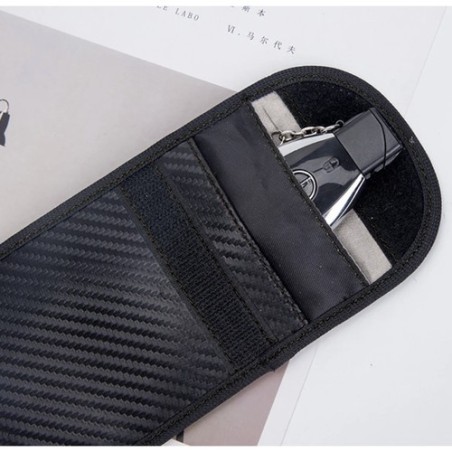 Vargusvastane Auto Võtmeümbris (2 tk) – Raadiosignaali Blokeerija Releerünnaku Vastu