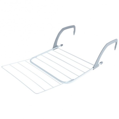 Valge metallist pesukuivati ​​radiaatoril,... | FreshDesign.ee