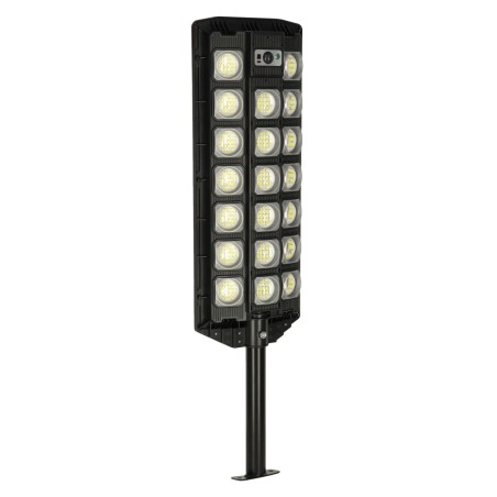 LED päikesepaneeliga välitingimustes kasutatav halogeenlatern