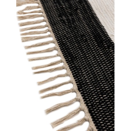 Taaskasutatud materjalist vaip Tom must/valge 70x120 cm