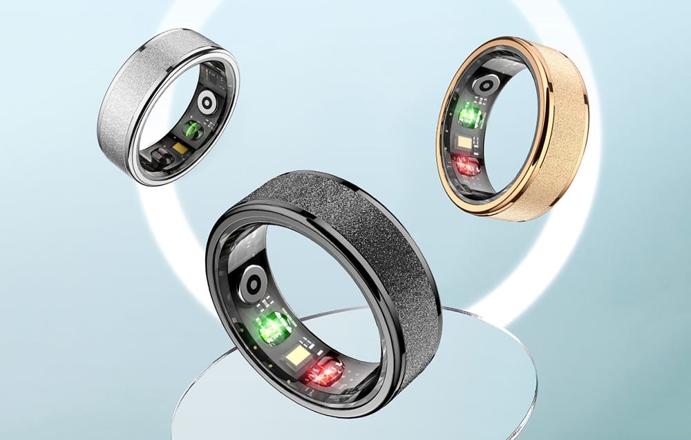 3 smartrings on a blue background.