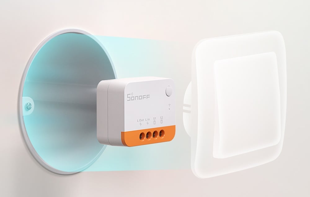 Sonoff ZBMINI Extreme module installed in a flush-mounted box, with a transparent visualization of the switch
