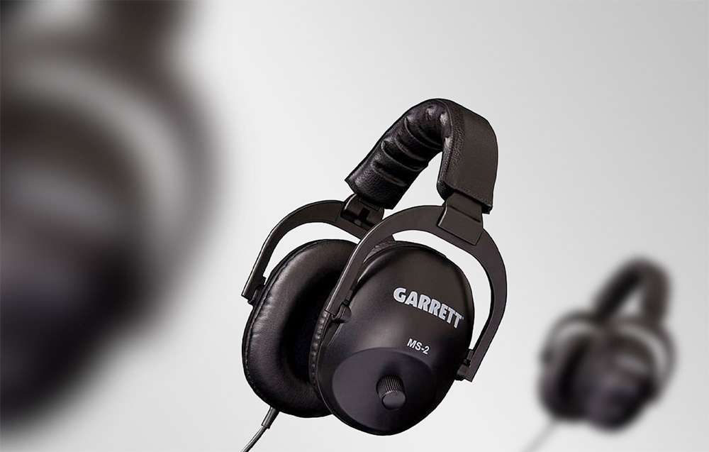 An artistic shot of the Garrett MS-2 headphones with a striking blur in the background on both sides.