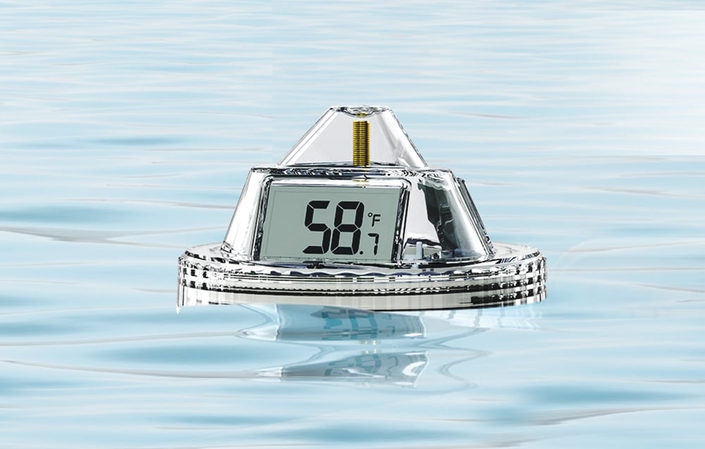 Floating temperature sensor in the pool showing 58.7 °F