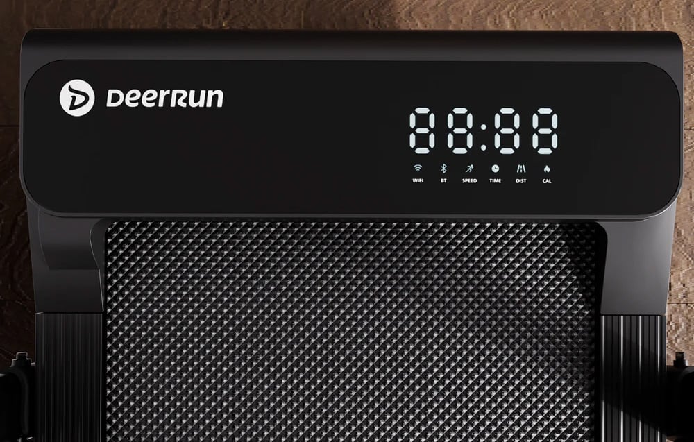 Front panel of the DeerRun treadmill with a large LED display and training function icons