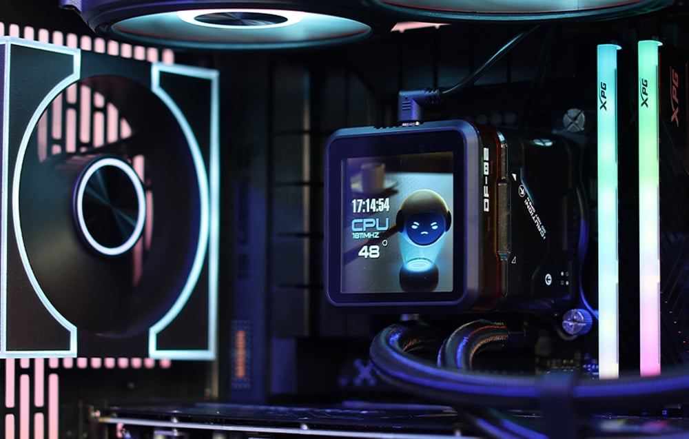 Water cooling with IPS display mounted inside computer case