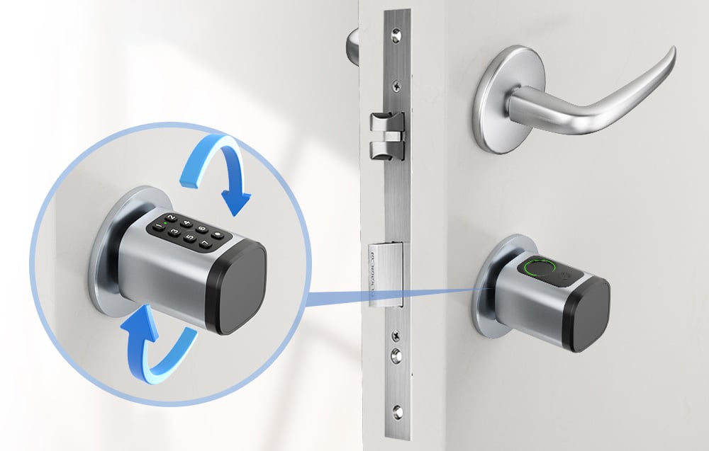 2 ways to unlock the lock (pin and fingerprint)