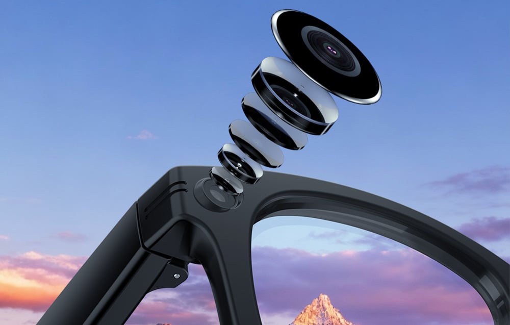 Close-up of the Blitzwolf glasses’ camera against a sky background